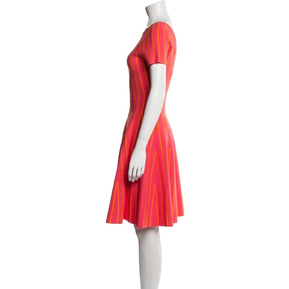 NWT. $1919 CAROLINA HERRERA Short Dresses In Coral Sz S. - Picture 6 of 7